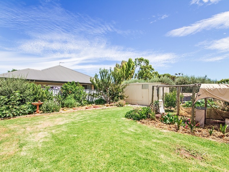 13 Seaview Street, Aldinga Beach SA 5173