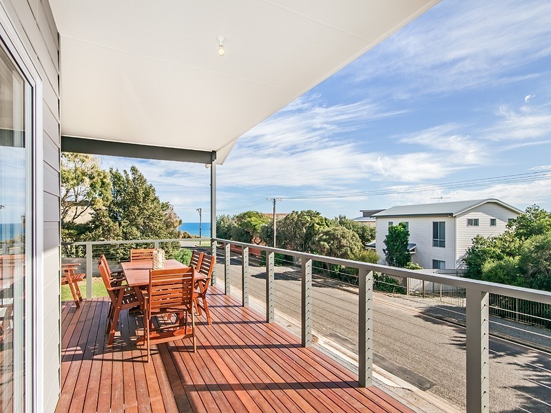 2 Wellington Avenue, Sellicks Beach SA 5174