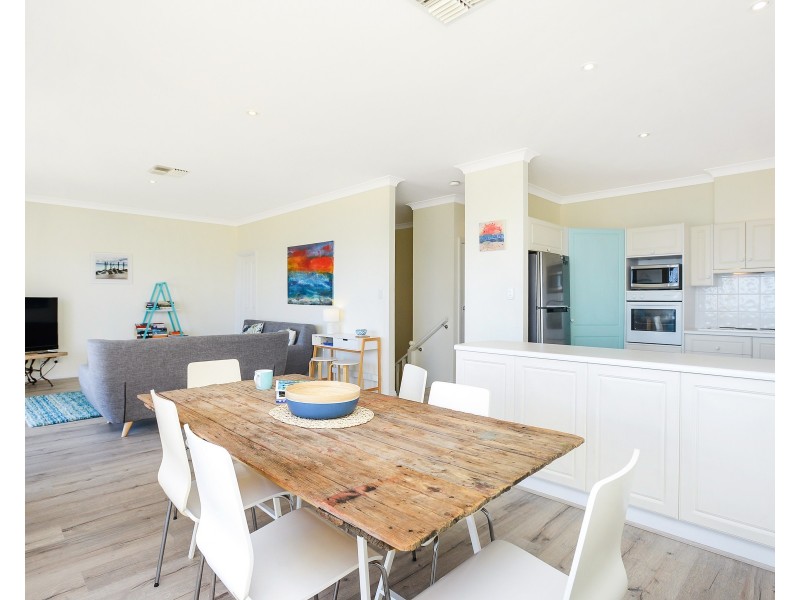 2/65 Esplanade, Aldinga Beach SA 5173