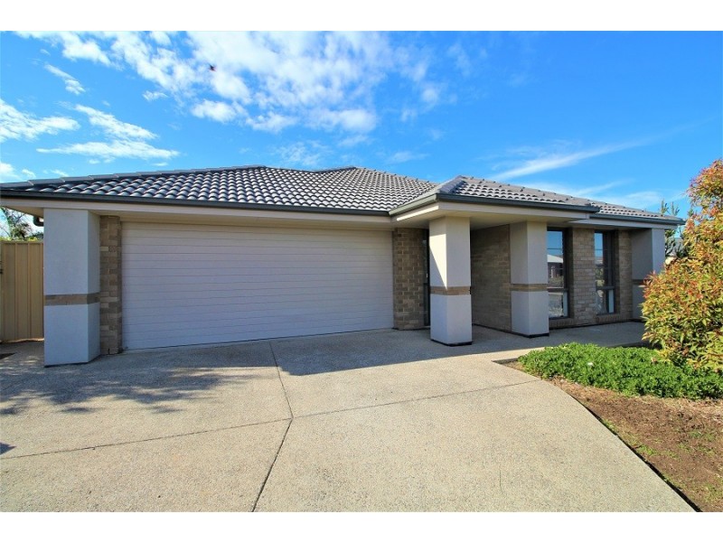27 Halcyon Circuit, Aldinga Beach SA 5173