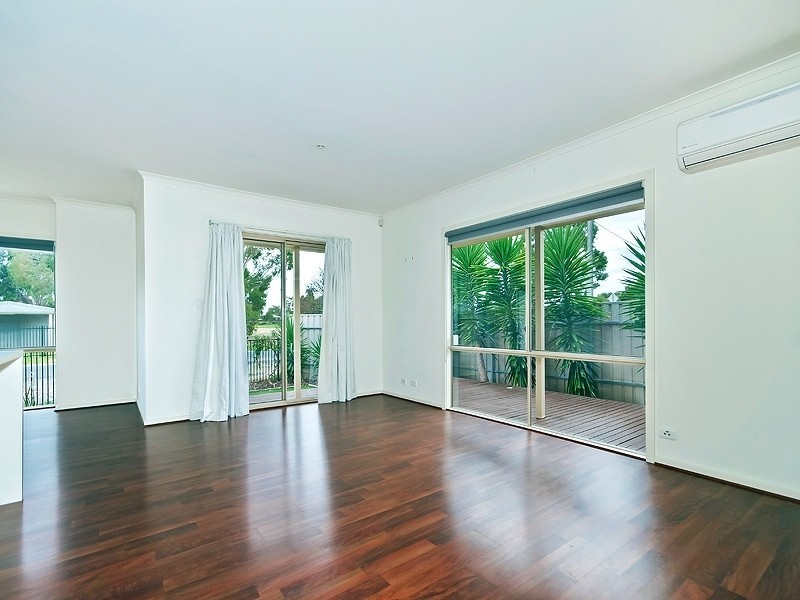 8 John Street, Aldinga Beach SA 5173