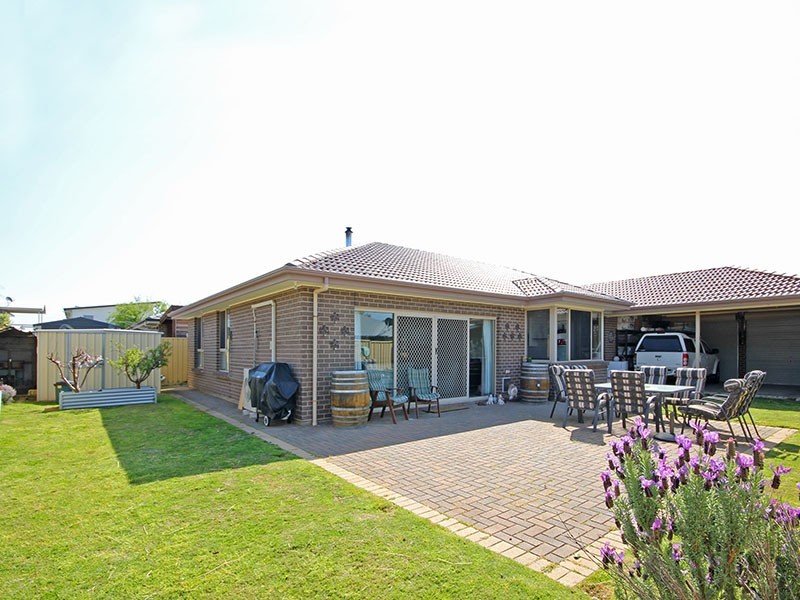 6 Nicholl Avenue, Aldinga Beach SA 5173