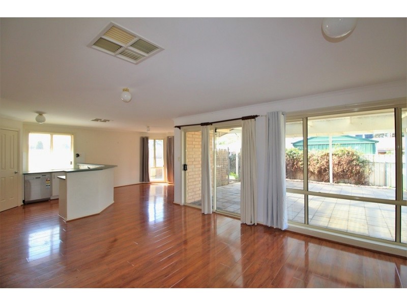 44  Pridham Boulevard, Aldinga Beach SA 5173