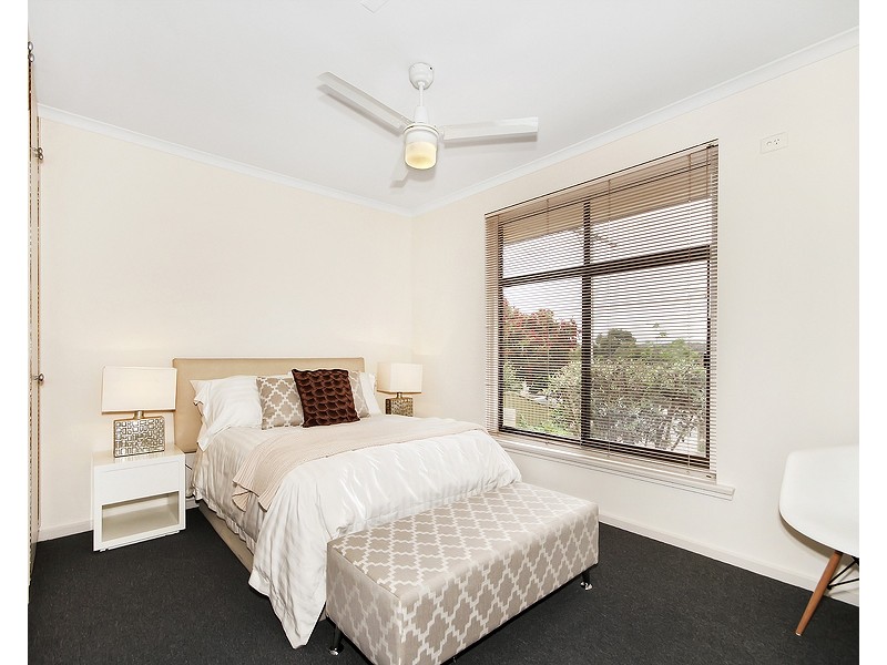 33 Kenneth Road, Morphett Vale SA 5162