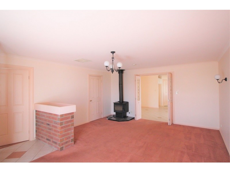 9 Aubrey Drive, Willunga SA 5172
