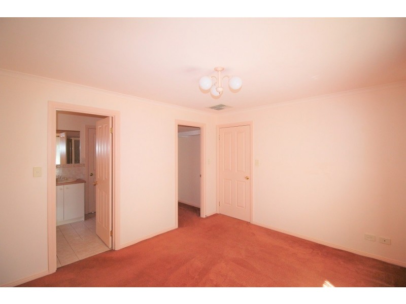 9 Aubrey Drive, Willunga SA 5172