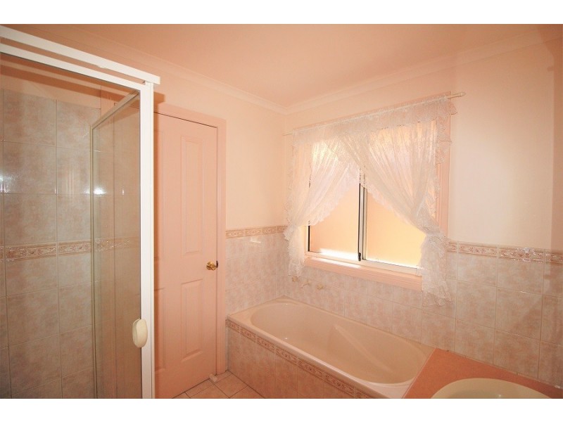 9 Aubrey Drive, Willunga SA 5172