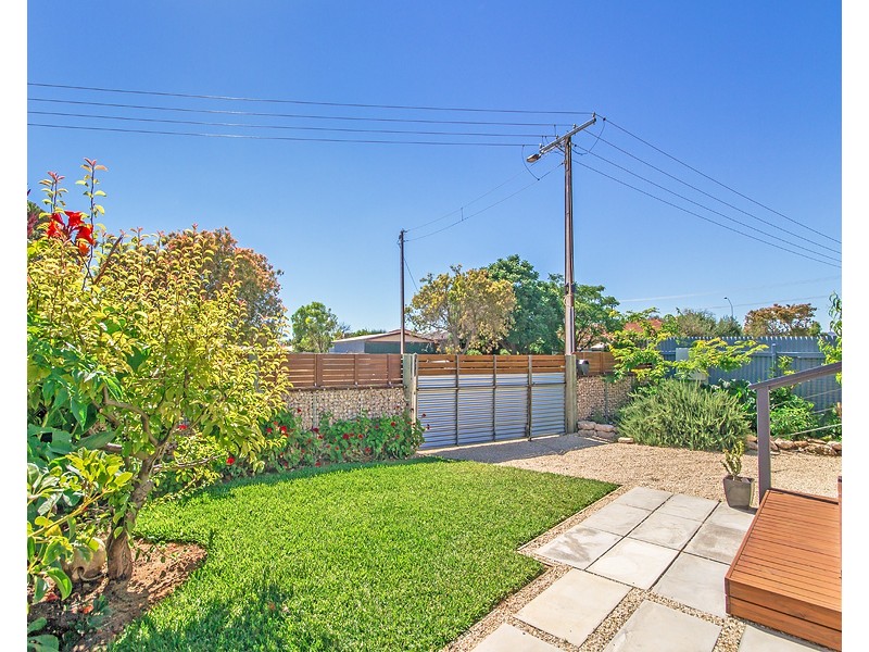 5 Throw Street, Aldinga Beach SA 5173