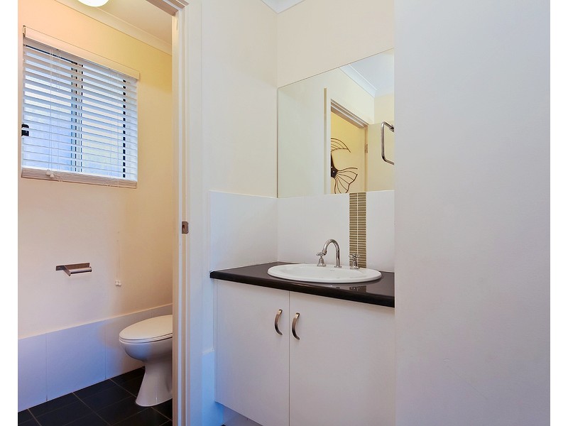4 Azure Place, Aldinga Beach SA 5173