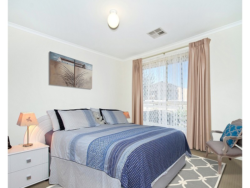 16 Sapphire Way, Aldinga Beach SA 5173