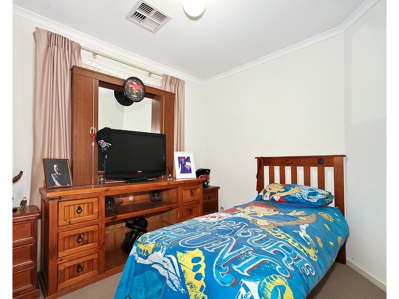 16 Sapphire Way, Aldinga Beach SA 5173