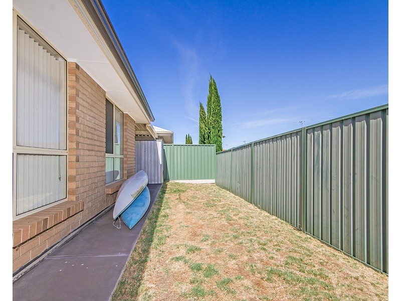 16 Sapphire Way, Aldinga Beach SA 5173