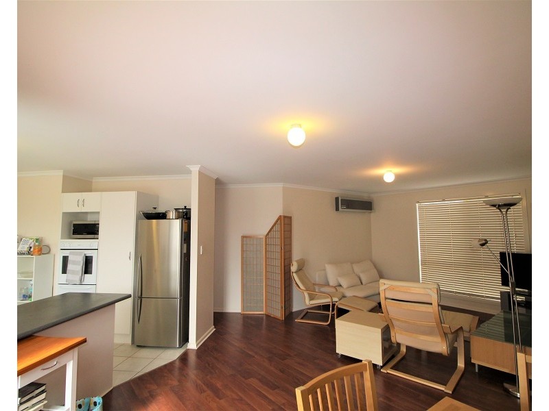 6 Barracoota Crescent, Aldinga Beach SA 5173