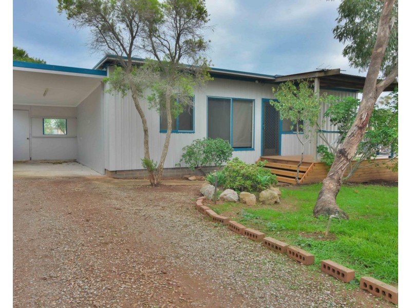8  Wellington Avenue, Sellicks Beach SA 5174