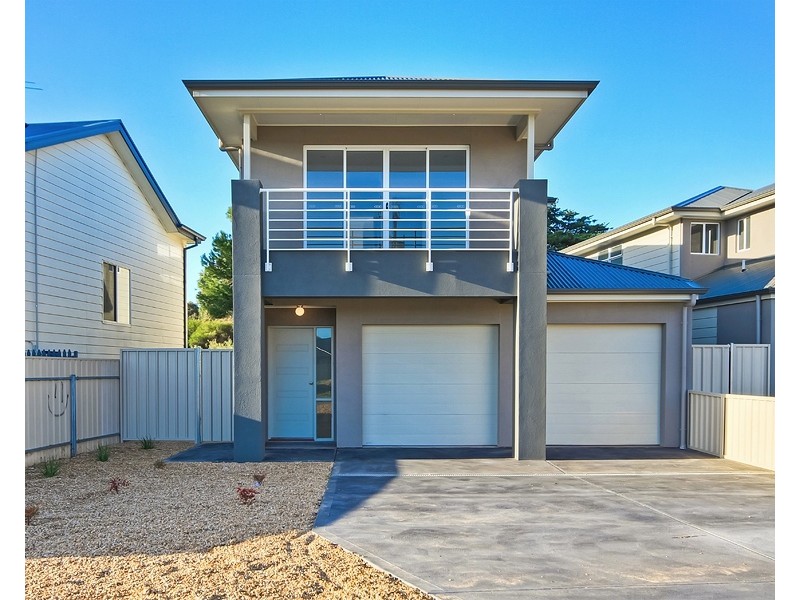 11 Hamilton Road, Aldinga Beach SA 5173