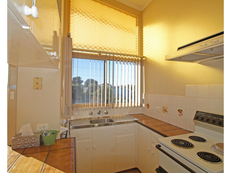 8 Quinliven Road, Aldinga Beach SA 5173