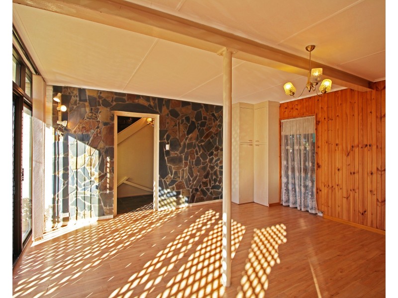 8 Quinliven Road, Aldinga Beach SA 5173
