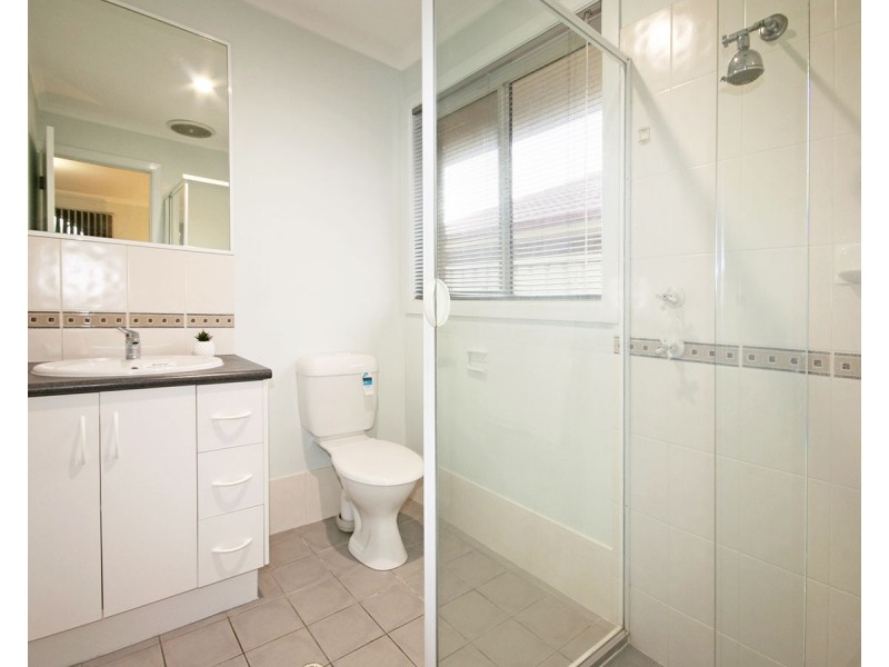 4 Blue Bay Avenue, Aldinga Beach SA 5173