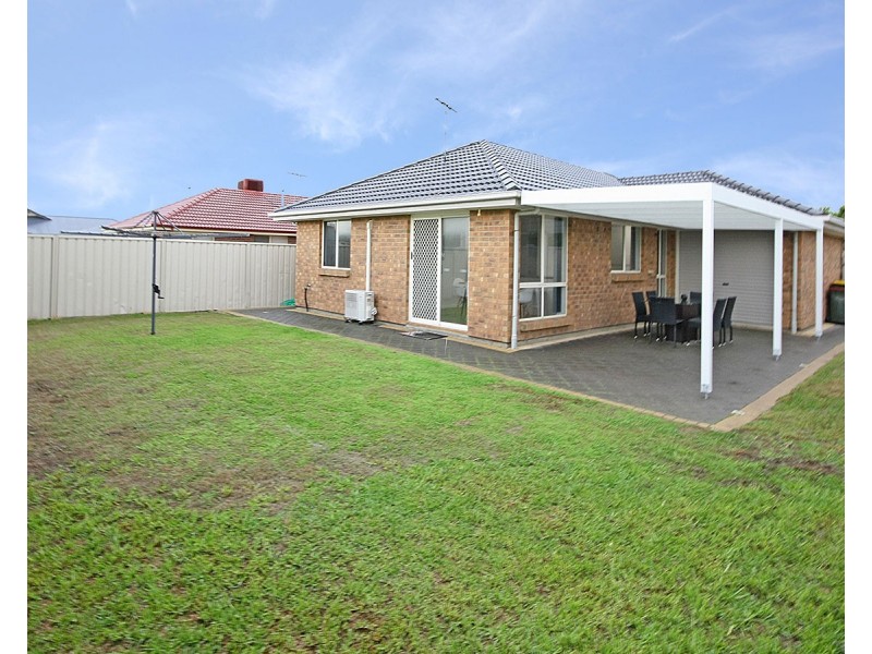 4 Blue Bay Avenue, Aldinga Beach SA 5173