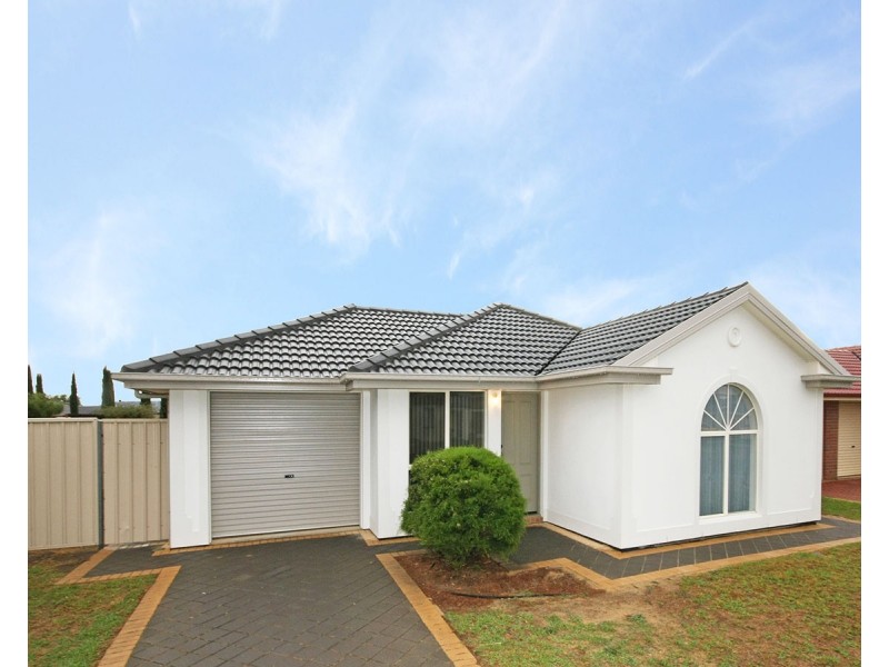 4 Blue Bay Avenue, Aldinga Beach SA 5173