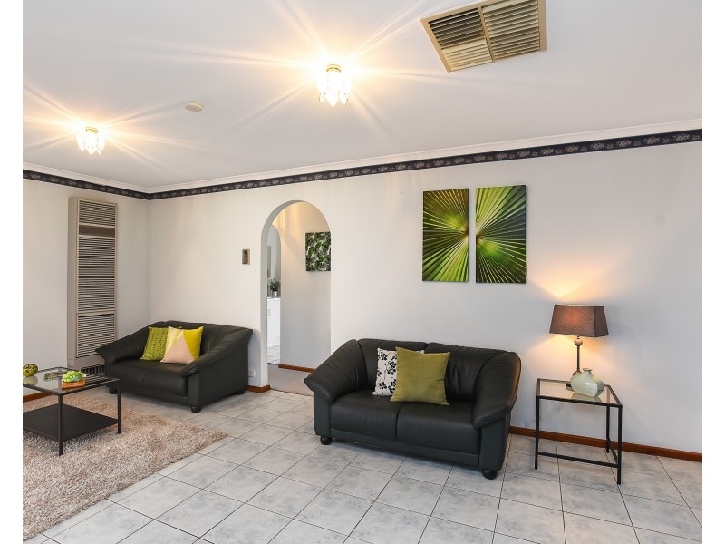 3 Dotterel Place, Seaford Rise SA 5169