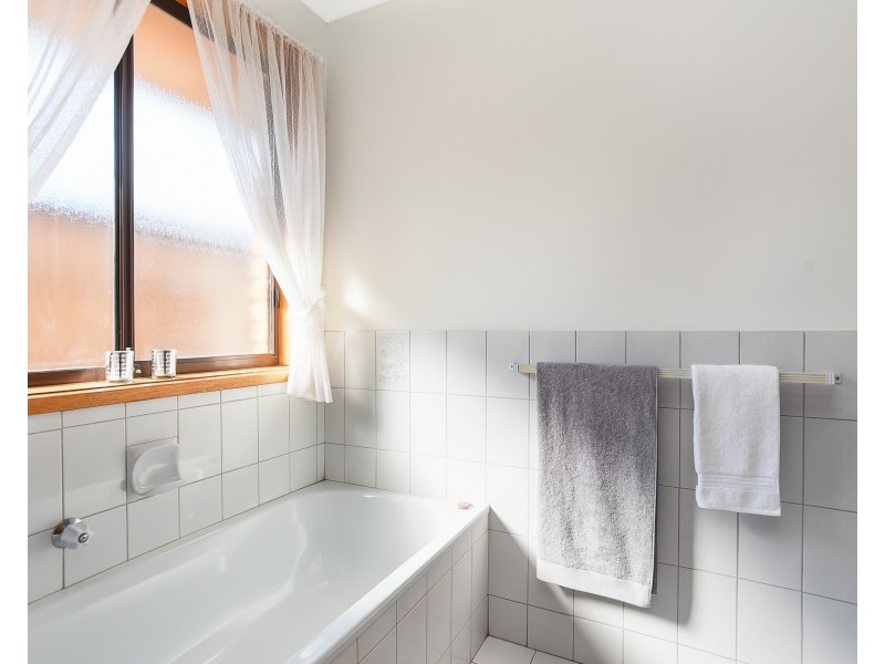 3 Dotterel Place, Seaford Rise SA 5169