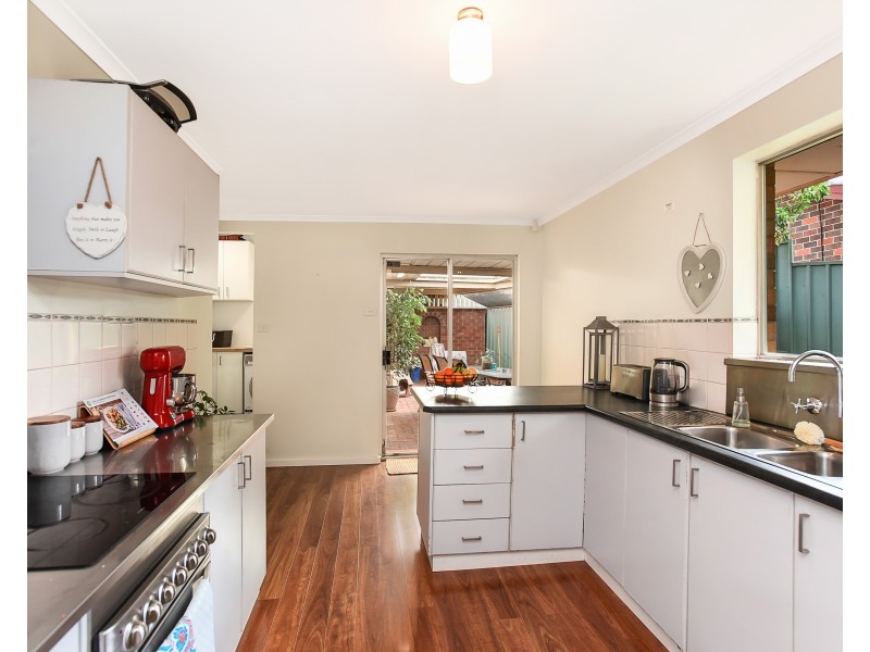 2 Madeira Drive, Morphett Vale SA 5162