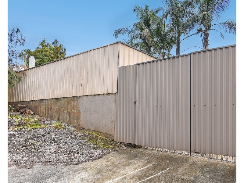 2 Madeira Drive, Morphett Vale SA 5162