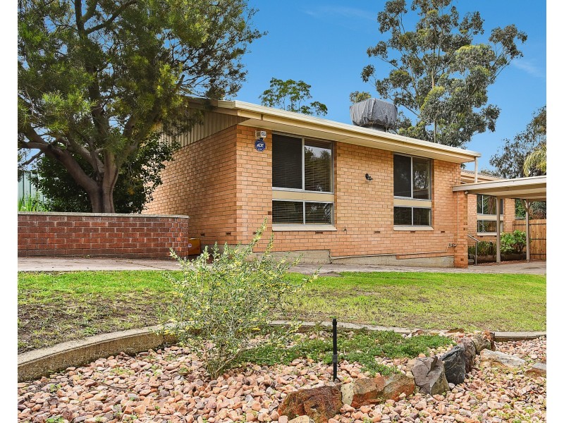 2 Madeira Drive, Morphett Vale SA 5162