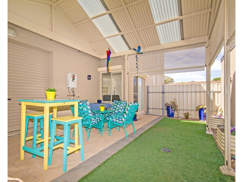 2 Whinnerah Avenue, Aldinga Beach SA 5173