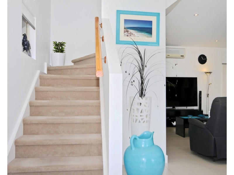 2 Whinnerah Avenue, Aldinga Beach SA 5173