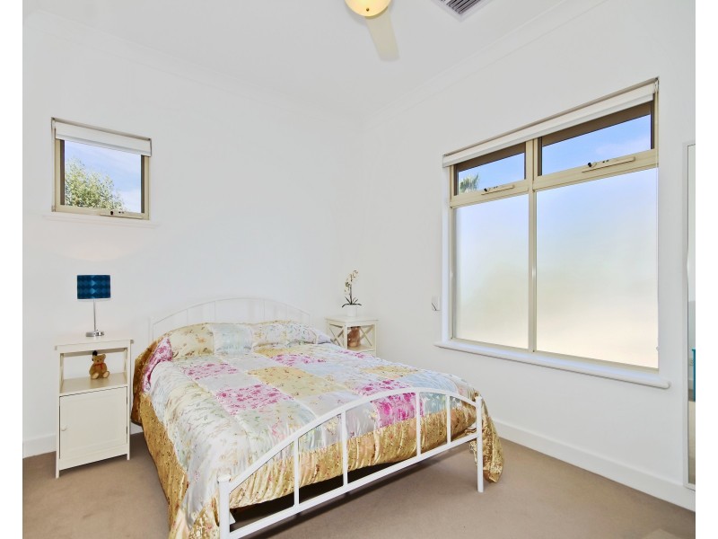 2 Whinnerah Avenue, Aldinga Beach SA 5173