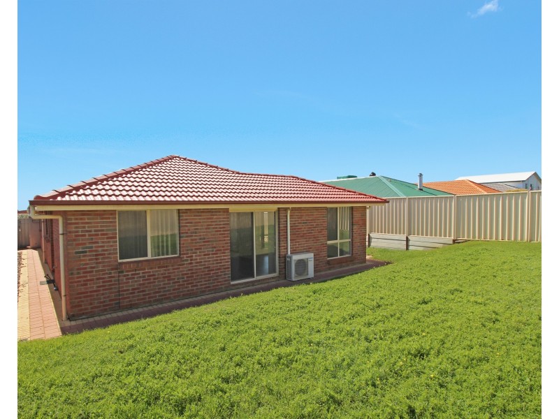 16  Caronia Cove, Sellicks Beach SA 5174