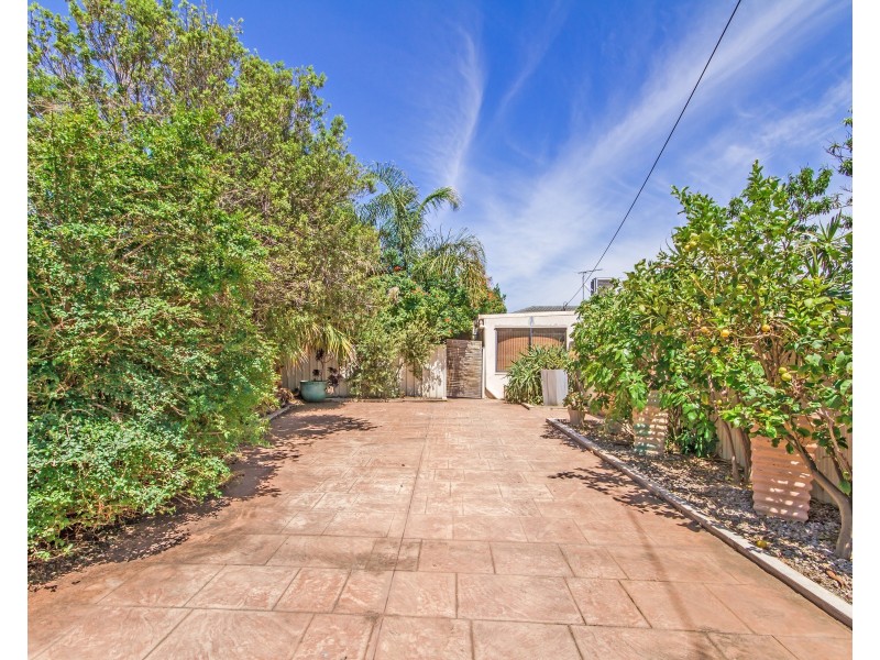 28 Irving Road, Aldinga Beach SA 5173