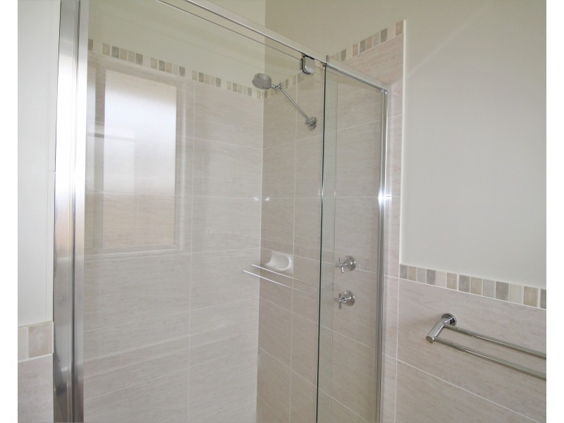 4 Harvey Crescent, Aldinga Beach SA 5173