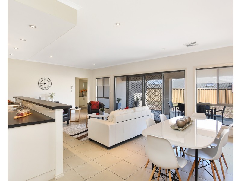 4 Offshore Avenue, Aldinga Beach SA 5173