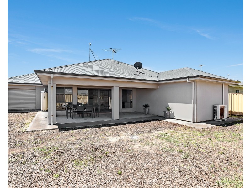 4 Offshore Avenue, Aldinga Beach SA 5173