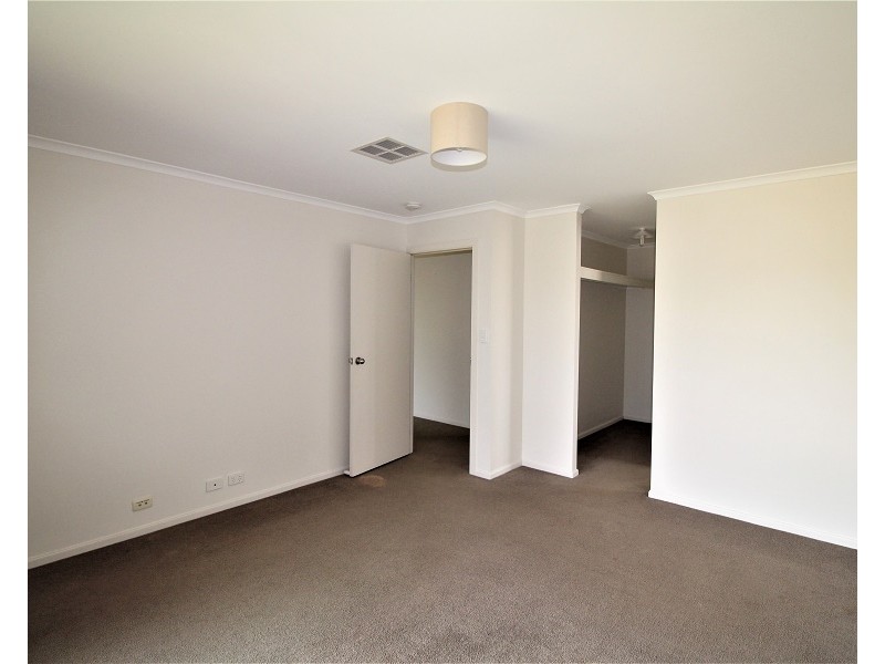 25 Cockle Avenue, Aldinga Beach SA 5173