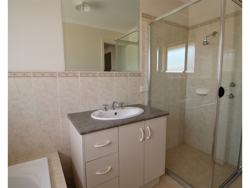 25 Cockle Avenue, Aldinga Beach SA 5173