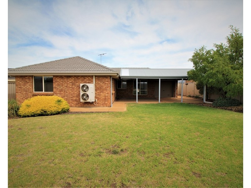 25 Cockle Avenue, Aldinga Beach SA 5173