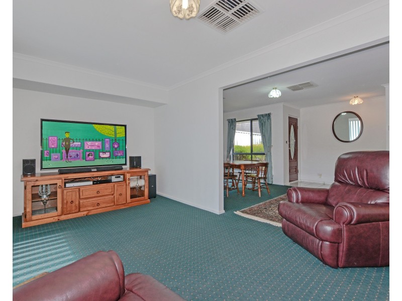 25 Shoalwater Close, Seaford Rise SA 5169