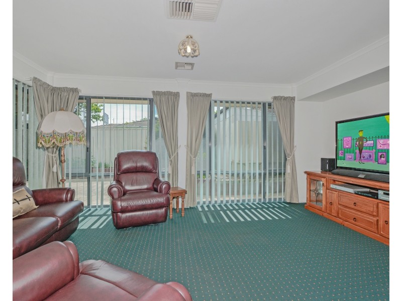 25 Shoalwater Close, Seaford Rise SA 5169
