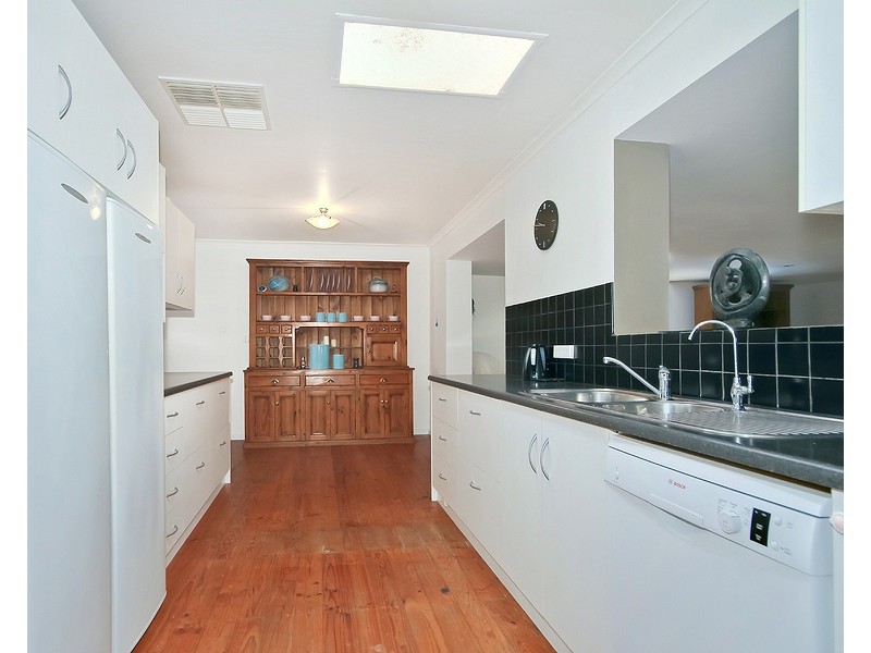 21 Loader Crescent, Port Willunga SA 5173