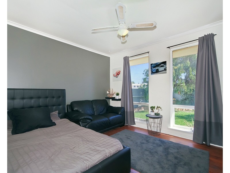 21 Loader Crescent, Port Willunga SA 5173