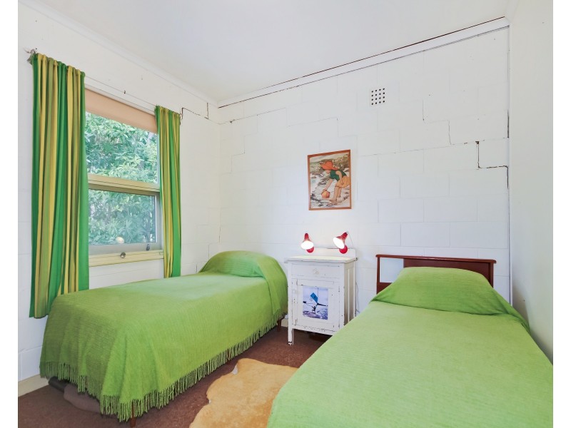 36 Port Road, Port Willunga SA 5173