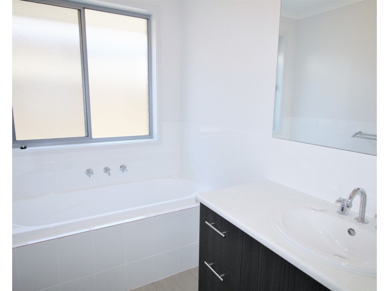 18 Kuta Crescent, Aldinga Beach SA 5173