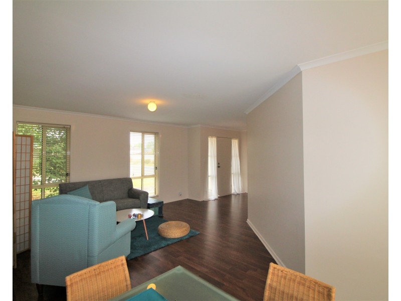 6 Barracoota Crescent, Aldinga Beach SA 5173