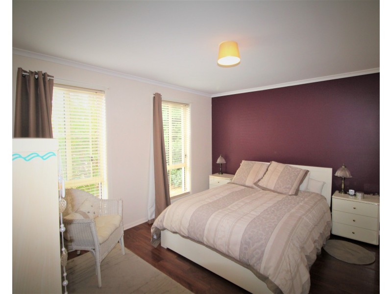 6 Barracoota Crescent, Aldinga Beach SA 5173