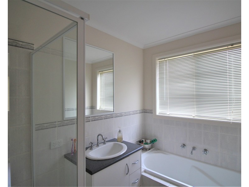 6 Barracoota Crescent, Aldinga Beach SA 5173