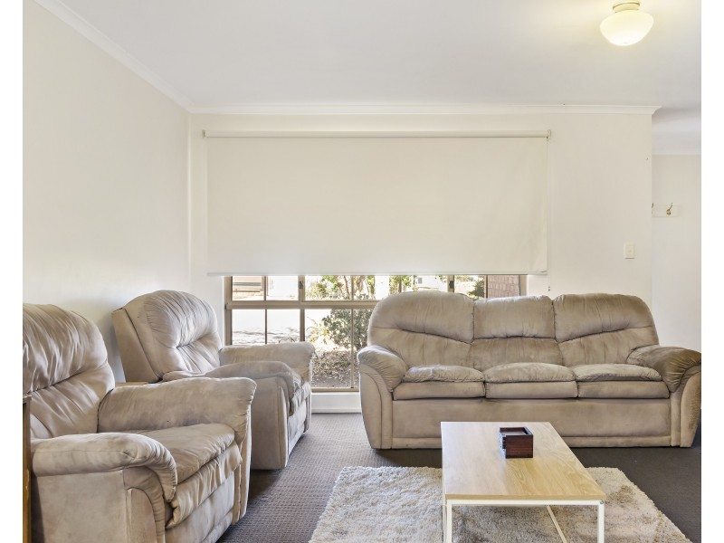 27 Cameron Road, Aldinga Beach SA 5173